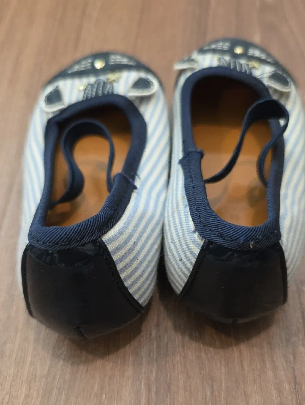 Baby shoes Navy & White TOMMY HILFIGER Striped Mary Jane Shoes. Size 7.